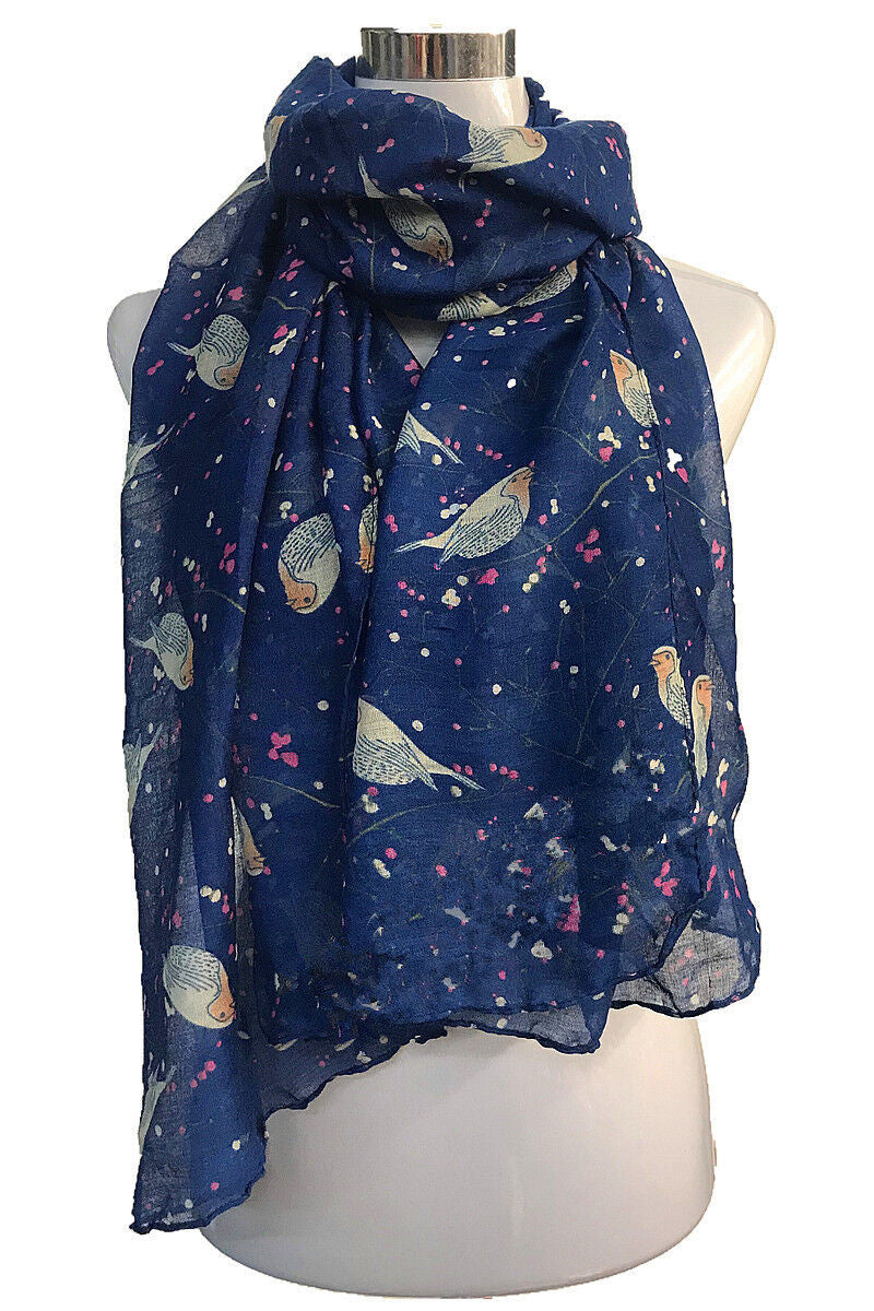 Robin with Tree Pattern Scarf