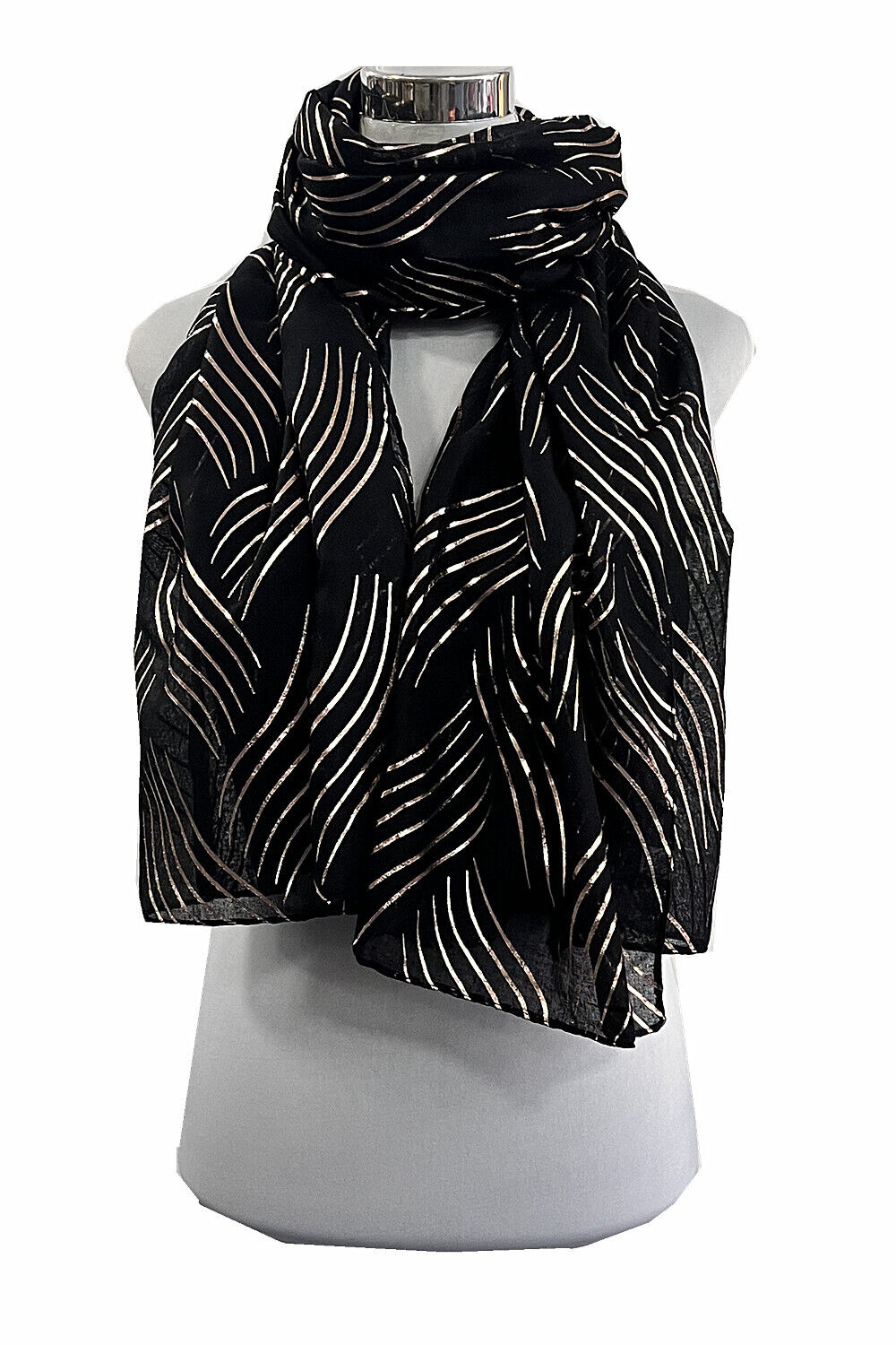 Foil Seamless Geomatric Lines Scarf